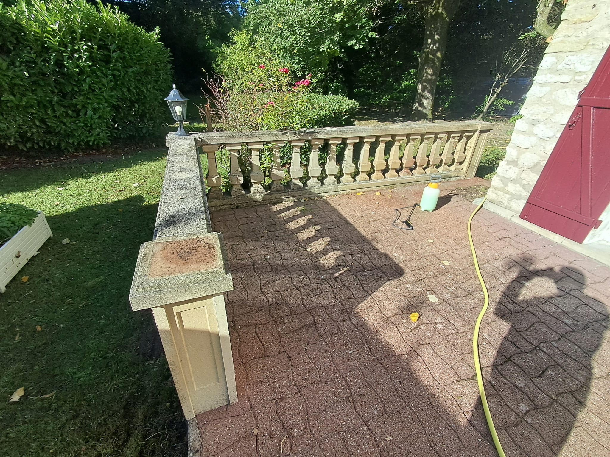 nettoyage muret avant sur amboise dans le 37 en indre et loire