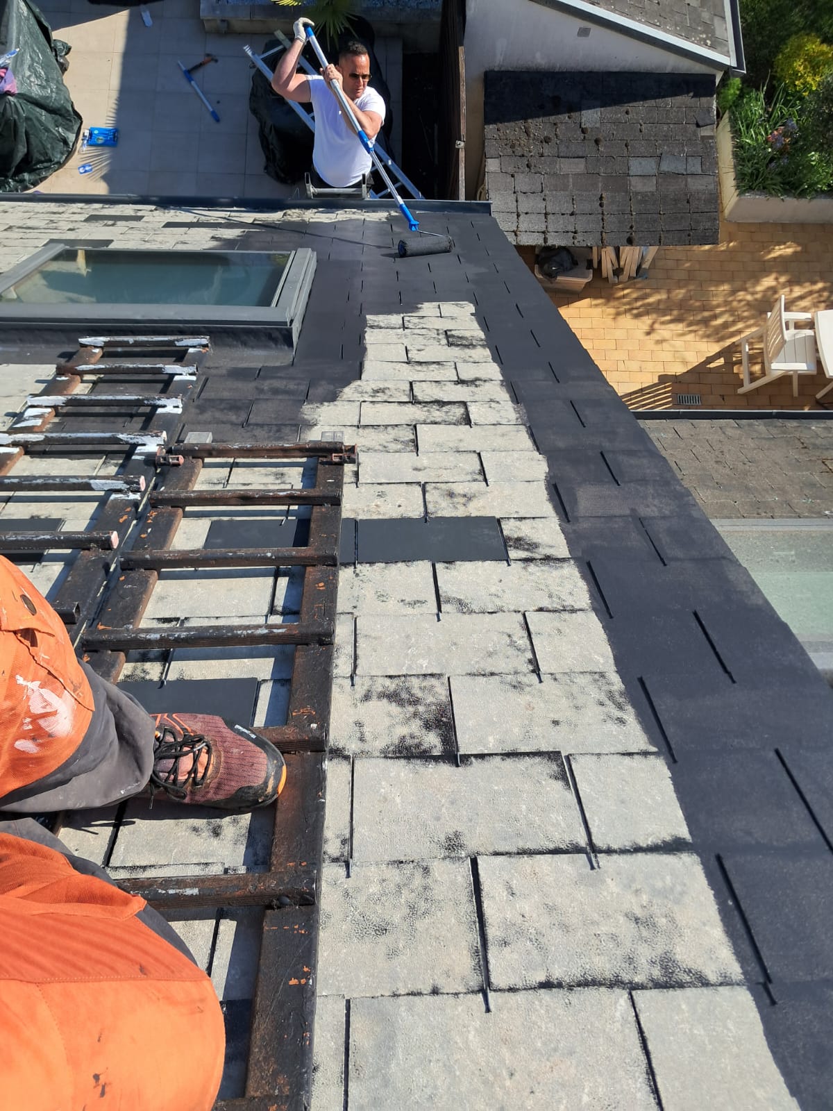 Peinture et traitement de toiture à Tours en Indre-et-Loire par couvreur professionnel